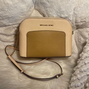 Michael Kors Cindy Dome Pocket Crossbody